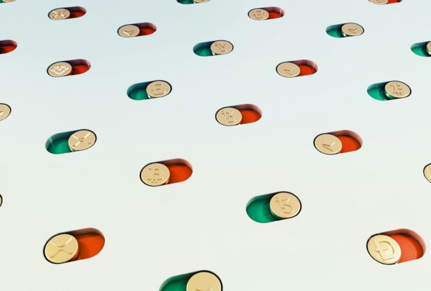 cryptocurrency transactions, crypto switches green and red
