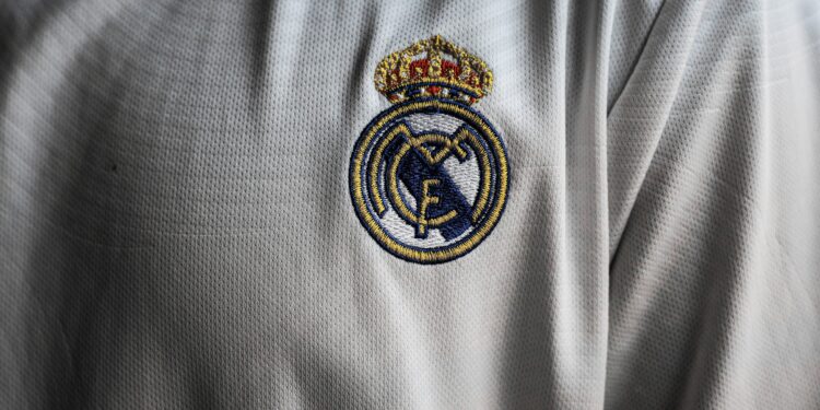 real madrid fc jersey white shirt, luka modric